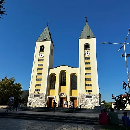 アパート Quattro *