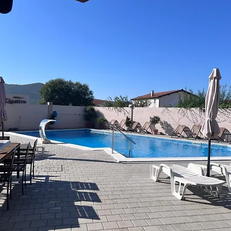 Quattro * Međugorje